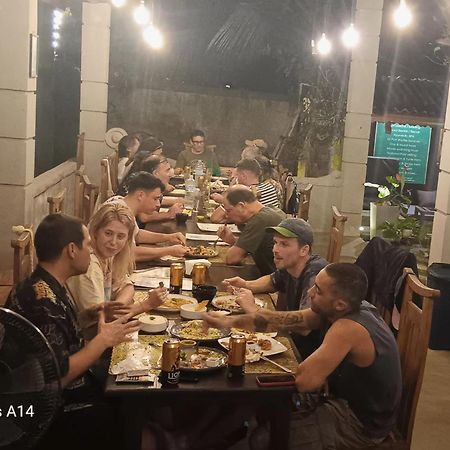 Plantation Surf Inn & Restaurant - Midigama East Exteriér fotografie